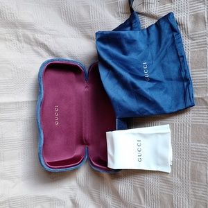 GUCCI sunglass case with outer bag and glass wiper (no glasses)